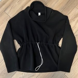 Adorable sweatshirt!